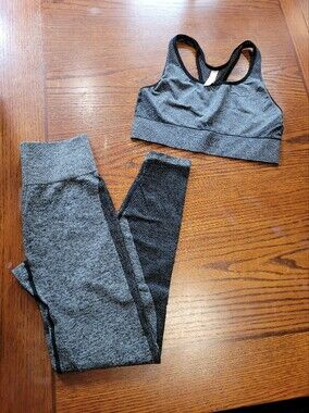 Victoria's Secret PINK Gray and Black Seamless Sports Bra